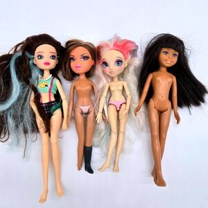 Lot of 4 Assorted Fashion Dolls Mattel MGA Moose SML